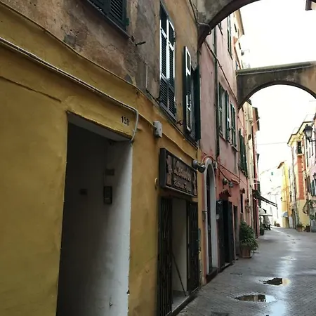Reggia Nonni * Riva Ligure