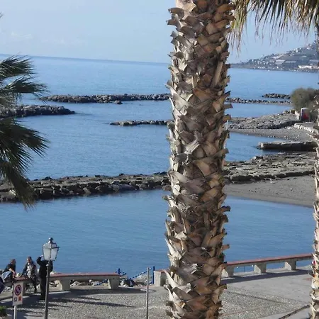 Reggia Nonni * Riva Ligure